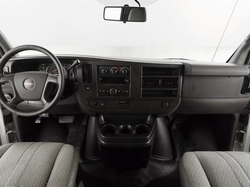 Used 2014 GMC Savana 1500 image 12