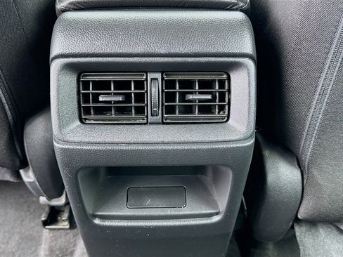 Used 2024 Honda CR-V LX image 16