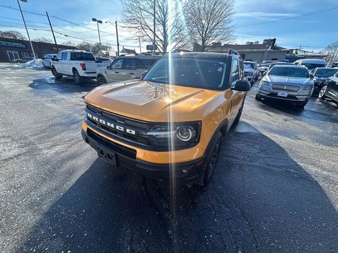 Used 2022 Ford Bronco Sport Outer Banks image 3