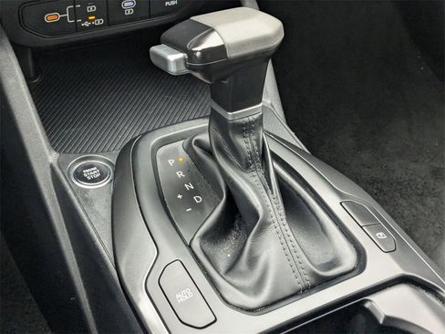 Used 2025 Kia K4 LXS image 19