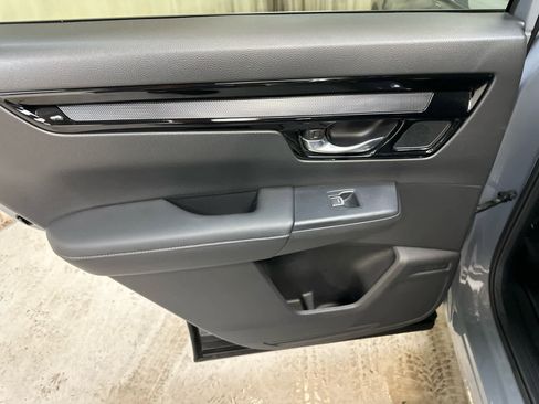 Used 2023 Honda CR-V EX-L image 29