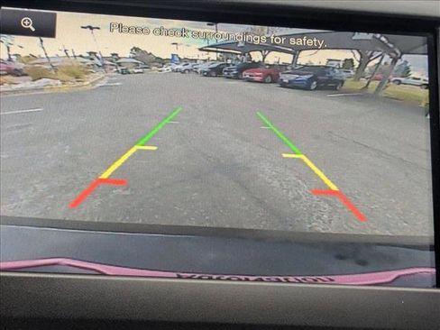 Used 2016 Ford Fusion SE image 11