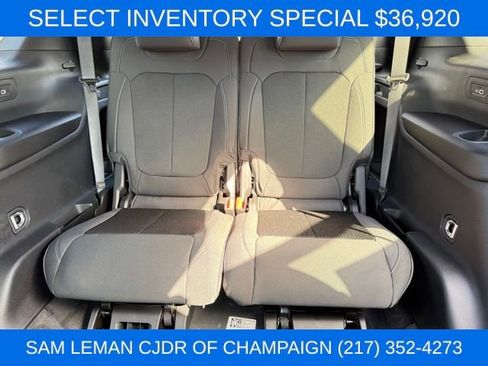 New 2025 Jeep Grand Cherokee L Laredo w/ Luxury Tech Group I image 30