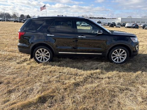 Used 2016 Ford Explorer Limited image 7