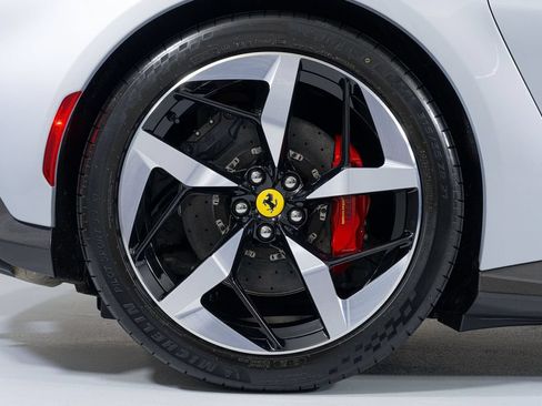 Used 2025 Ferrari 12Cilindri RWD image 20
