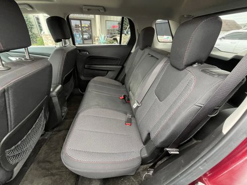 Used 2017 GMC Terrain SLE w/ Technology Package image 12