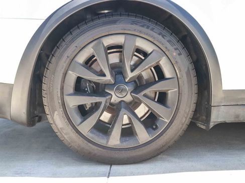 Used 2022 Tesla Model X Plaid AWD/4WD image 8