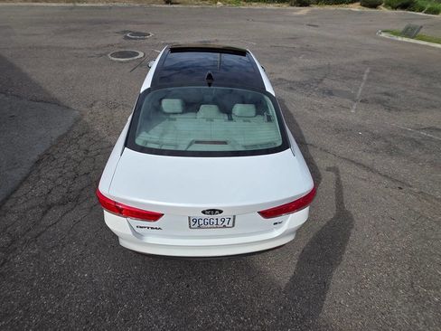 Used 2016 Kia Optima EX w/ Premium Package image 15