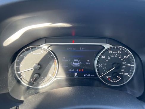 Used 2024 Nissan Altima 2.5 SV AWD/4WD image 12