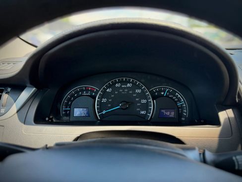 Used 2012 Toyota Camry LE FWD image 10