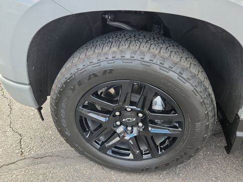 Used 2025 Chevrolet Silverado 1500 Custom w/ LPO, Dark Essentials Package image 20