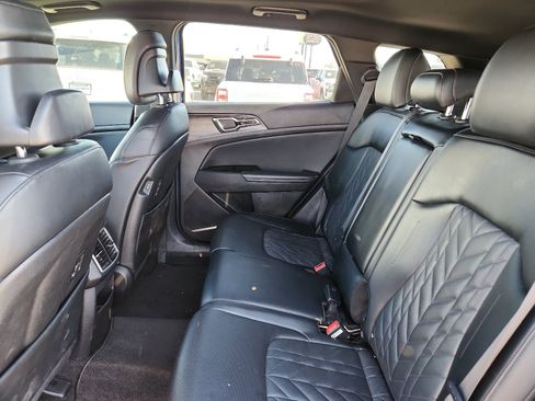 Used 2023 Kia Sportage X-Pro image 9