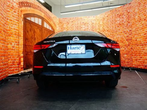 Certified 2023 Nissan Sentra S FWD image 9