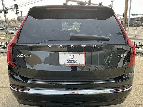 New 2026 Volvo XC90 T8 Ultra w/ Protection Package Premier image 9