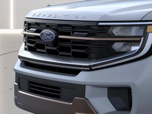 New 2025 Ford Expedition King Ranch image 18