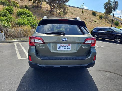 Used 2015 Subaru Outback 2.5i Premium AWD/4WD image 13