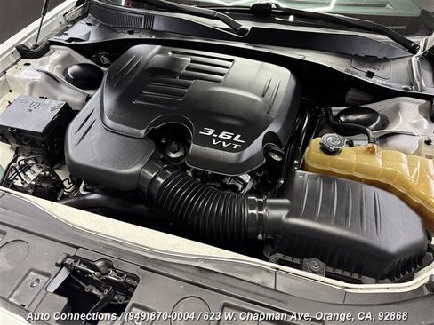 Used 2012 Chrysler 300 S RWD image 25