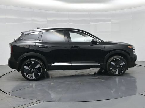 Used 2026 Nissan Kicks SR FWD image 30