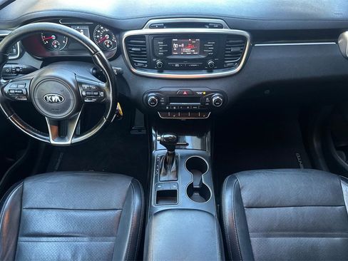 Used 2016 Kia Sorento EX image 14