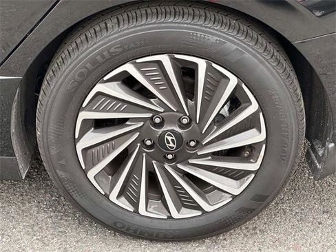 Certified 2024 Hyundai Sonata Limited image 12