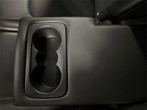 Used 2024 Kia Sorento S image 21