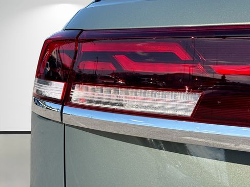 New 2026 Volkswagen Atlas Cross Sport SEL Premium R-Line AWD/4WD image 10