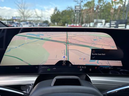 New 2025 Cadillac Lyriq Luxury image 33