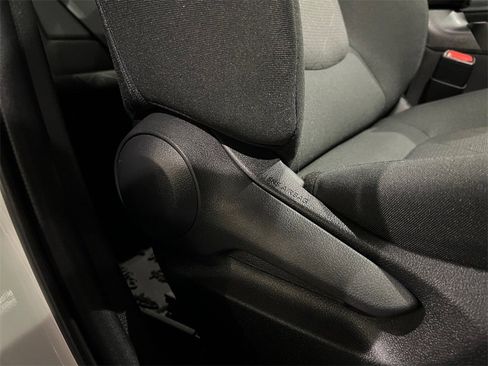 Used 2023 Toyota RAV4 AWD Hybrid image 15