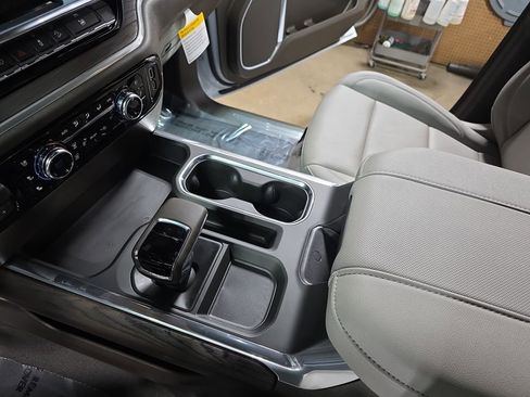 New 2026 GMC Sierra 1500 SLT w/ SLT Premium Package image 23