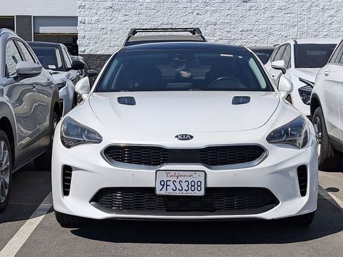 Used 2018 Kia Stinger Premium image 25