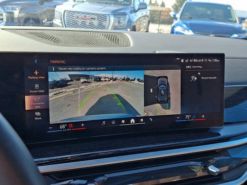 Used 2025 BMW X5 xDrive40i w/ M Sport Package image 19