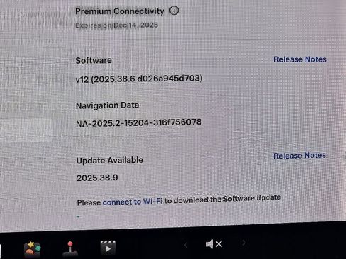 Used 2021 Tesla Model Y Long Range image 4