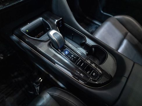 Certified 2024 Toyota Crown Limited image 29