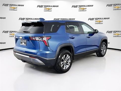 Used 2026 Chevrolet Equinox LT image 7