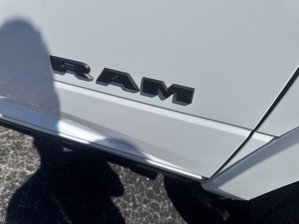 Used 2026 RAM 2500 Limited AWD/4WD image 42