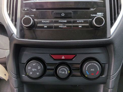 Used 2019 Subaru Impreza 2.0i Premium image 27