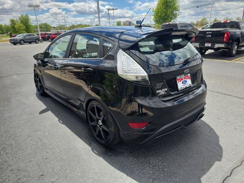 Used 2017 Ford Fiesta ST FWD image 3