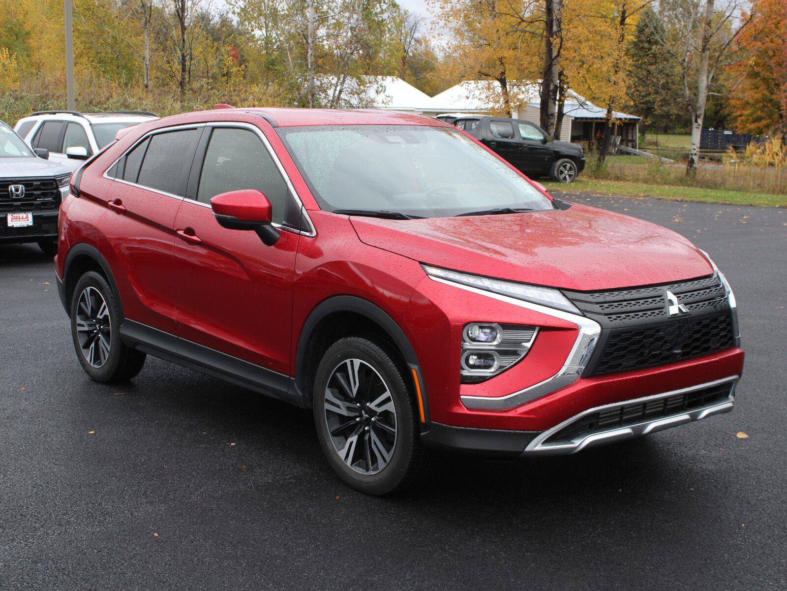 Used 2024 Mitsubishi Eclipse Cross SE AWD/4WD image 3