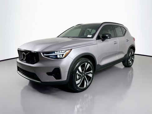 New 2026 Volvo XC40 B5 Ultra w/ Protection Package Premier image 8