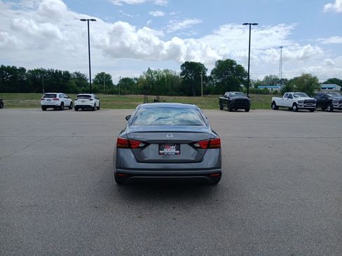 Used 2022 Nissan Altima 2.5 S FWD image 7