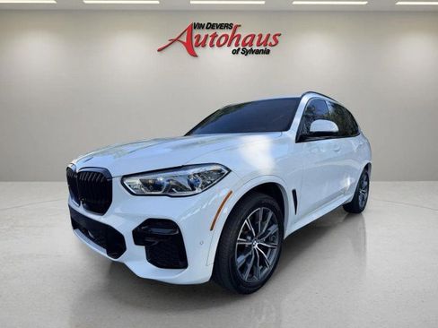 Used 2022 BMW X5 xDrive40i w/ M Sport Package AWD/4WD image 4
