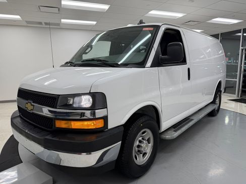 Used 2023 Chevrolet Express 2500 Work Van w/ Driver Convenience Package image 3
