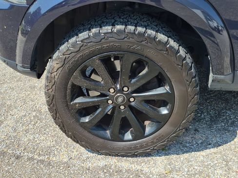 Used 2015 Land Rover LR4 HSE AWD/4WD image 12