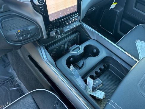 New 2026 RAM 2500 Laramie w/ Night Edition AWD/4WD image 23