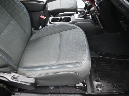 Used 2021 Jeep Wrangler Sport image 21