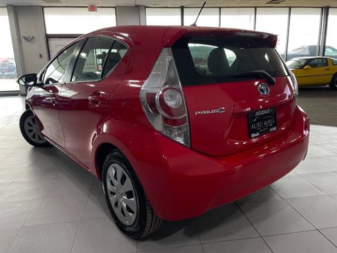 Used 2013 Toyota Prius C Two image 5