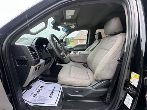 Used 2022 Ford F250 XLT w/ XLT Premium Package AWD/4WD image 9