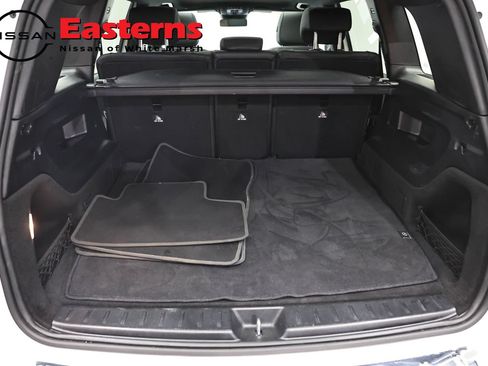 Used 2025 Mercedes-Benz GLB 250 w/ Exclusive Package image 9