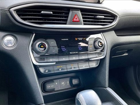 Used 2020 Hyundai Santa Fe Limited image 15