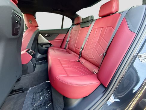 Used 2024 BMW 530i w/ M Sport Package RWD image 21